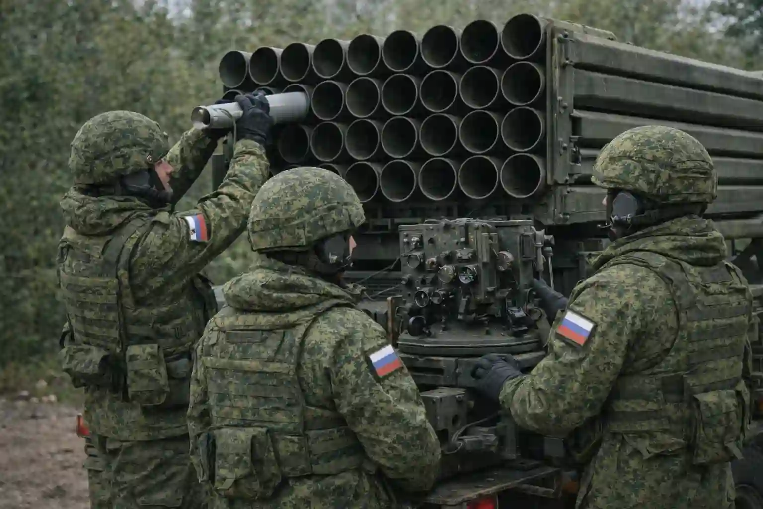 Реактивные войска РСЗО на СВО по контракту Град Ураган Смерч